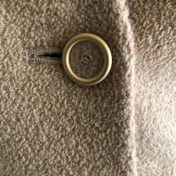 Chanel jacket - Picture 3 of 5